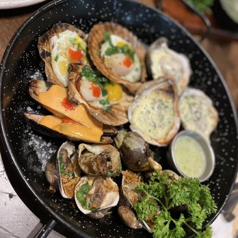 HEM Kitchen And Bar - Snails Combo - Vietnamese Near Me - Houston, Texas