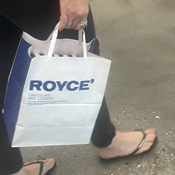 ROYCE' Chocolate Los Angeles - Let's go eat chocolate - Desserts Near Me - Los Angeles, California