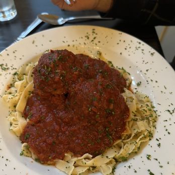 Angelina's Ristorante & Wine Bar - Homemade fettuccine and meatballs - Italian Near Me - Ogunquit, Maine Angelina's Ristorante & Wine Bar - Homemade fettuccine and meatballs - Italian Near Me - Ogunquit, Maine
