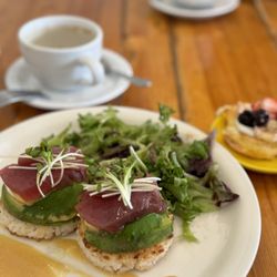 Maguro Eggs Benedict