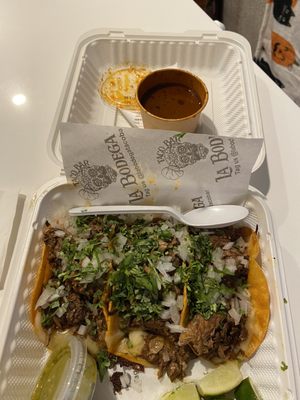 LA BODEGA TACO BAR #3 by null