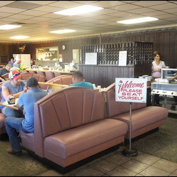 Golden Pancake House Closed 30 Photos 26 Reviews Breakfast Brunch 2110 E Wyatt Earp Blvd Dodge City Ks Restaurant Reviews Phone Number
