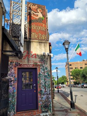 Cafe Gia Ristorante by null