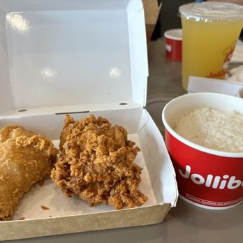 Jollibee - Chicken Shop Near Me - Jacksonville, Florida