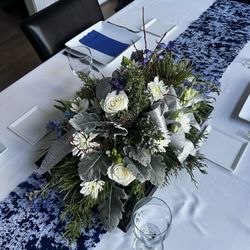DeLaurenti Florist