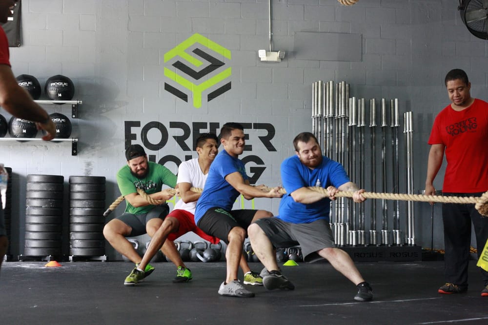 Forever Young Crossfit Logo