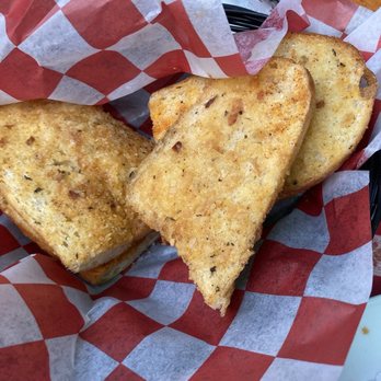 Sonny's Pizza & Pasta - Garlic bread - Pizza Near Me - San Clemente, California Sonny's Pizza & Pasta - Garlic bread - Pizza Near Me - San Clemente, California