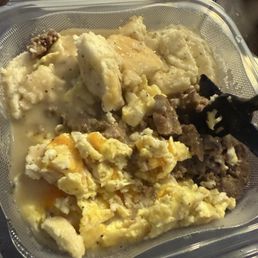 Bottomless Pit w/Sausage Gravy Bottomless Pit w/Sausage Gravy