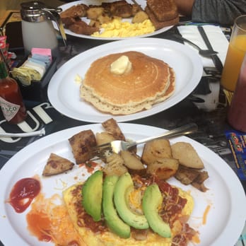 Curbside Cafe - Breakfast:delicious and cooked perfectly,potatoes were scrumptious,pancakes were huge and delightful,omelette was full of flavor - Breakfast & Brunch Near Me - Vista, California