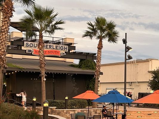 Southerleigh Haute South by null