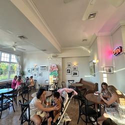 Sundae Times Ice Cream - Inside