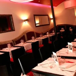 Intérieur restaurant le carré rouge toulouse