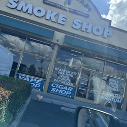House of Vape and Smoke - Store front