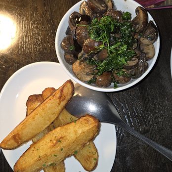 Kali Restaurant - Steak fries and mushrooms - New American Near Me - Los Angeles, California Kali Restaurant - Steak fries and mushrooms - New American Near Me - Los Angeles, California