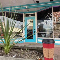 Ivory Bean Coffee House - Outside