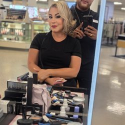 Bobb' Eli Make-Up Studio