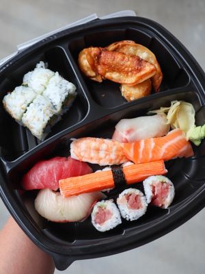 Sushi Mito by null