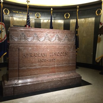 Lincoln Tomb - Abraham Lincoln's headstone, surrounded by the flags of all the states he visited, along with an American one - Landmarks & Historical Buildings Near Me - Springfield, Illinois