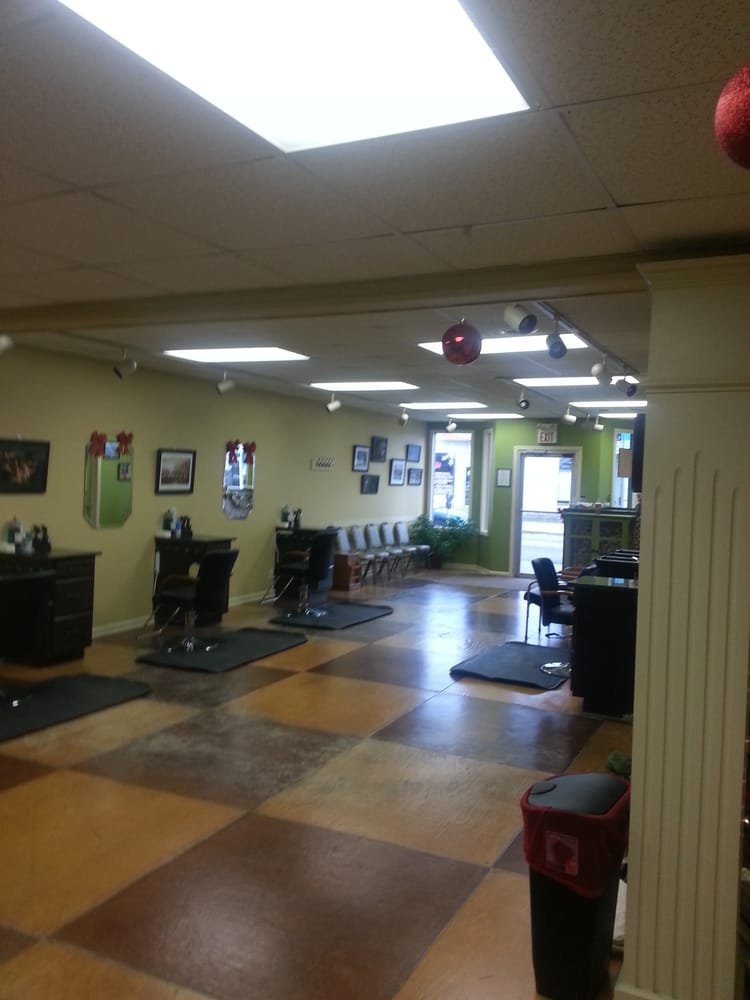 EPIC STYLES BY DAME AT GUYS AND DOLLS SALON 613 Lincoln Ave, Falls