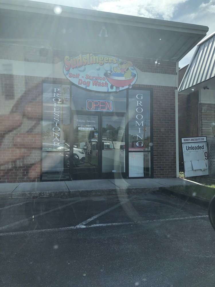 Sudslingers Self Service Dog Wash Image
