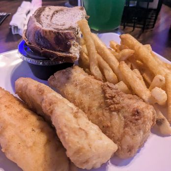 Crawfish Junction - Bars Near Me - Johnson Creek, Wisconsin