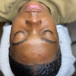 Refined Beauty Studio - Signature Facial
