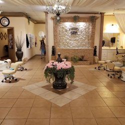 Luxury Nail and Spa