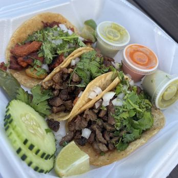 Cachita's Kitchen - Food Trucks Near Me - Mount Pleasant, South Carolina