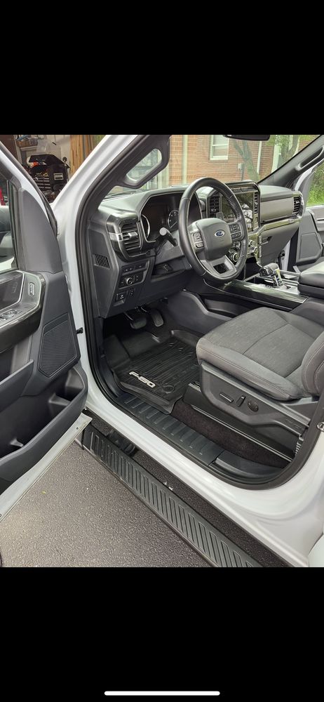 V amp T Detail Bowling Green Roadtrippers - O 