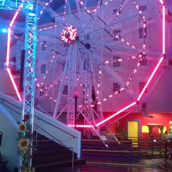 Funplex - ferriswheel - Amusement Parks Near Me - Houston, Texas Funplex - ferriswheel - Amusement Parks Near Me - Houston, Texas