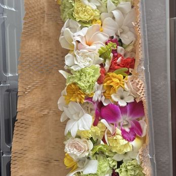 Kaye’s Leis - Mix tropical flower lei - Floral Designers Near Me
