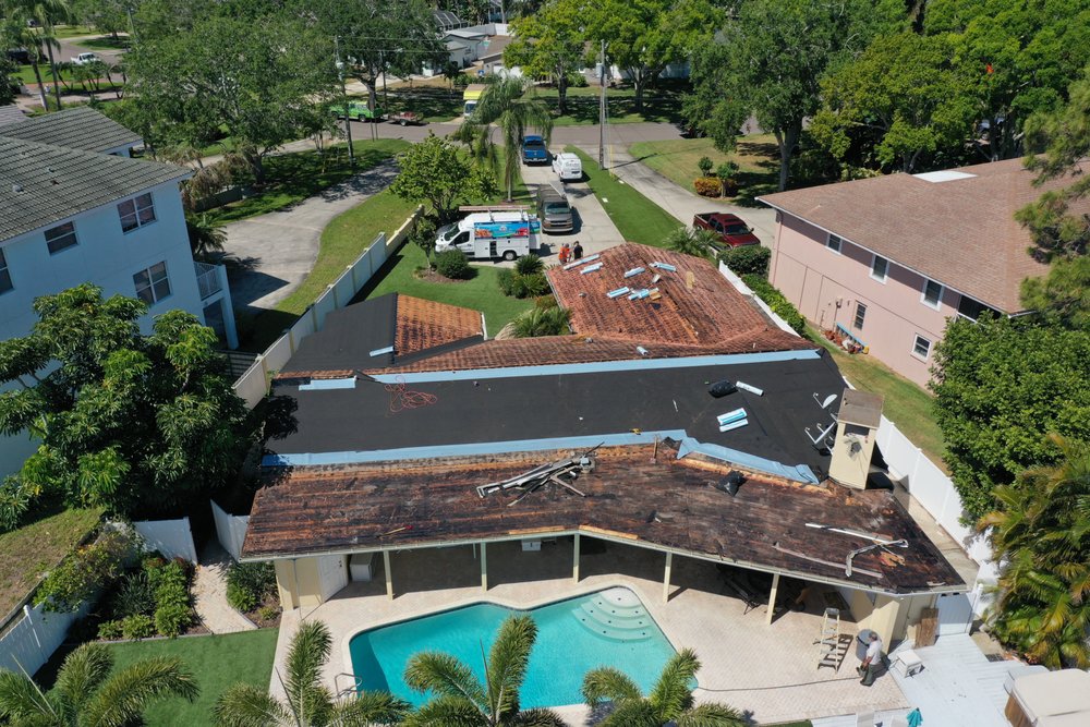 Slide of Shon Boswell Roofing