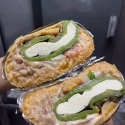 Los Chiflados Food Truck - Chile Relleno Burrito