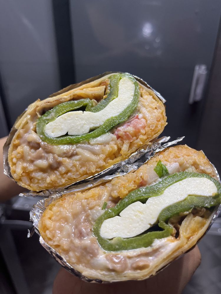 Los Chiflados Food Truck
