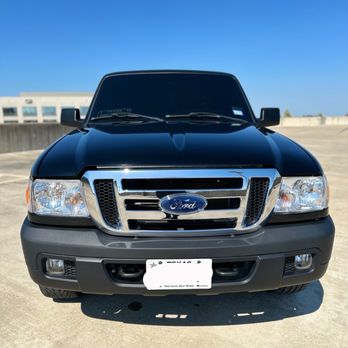 Enriquez Collision Center - Body Shops Near Me - Leander, Texas