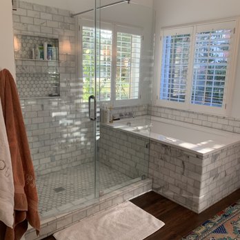 Austin We Fix It - After - shower and tub - General Contractors Near Me