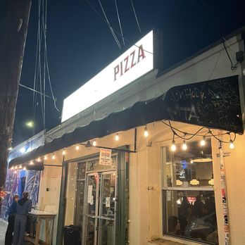 Quarter Sheets - Outside of restaurant - Pizza Near Me - Los Angeles, California
