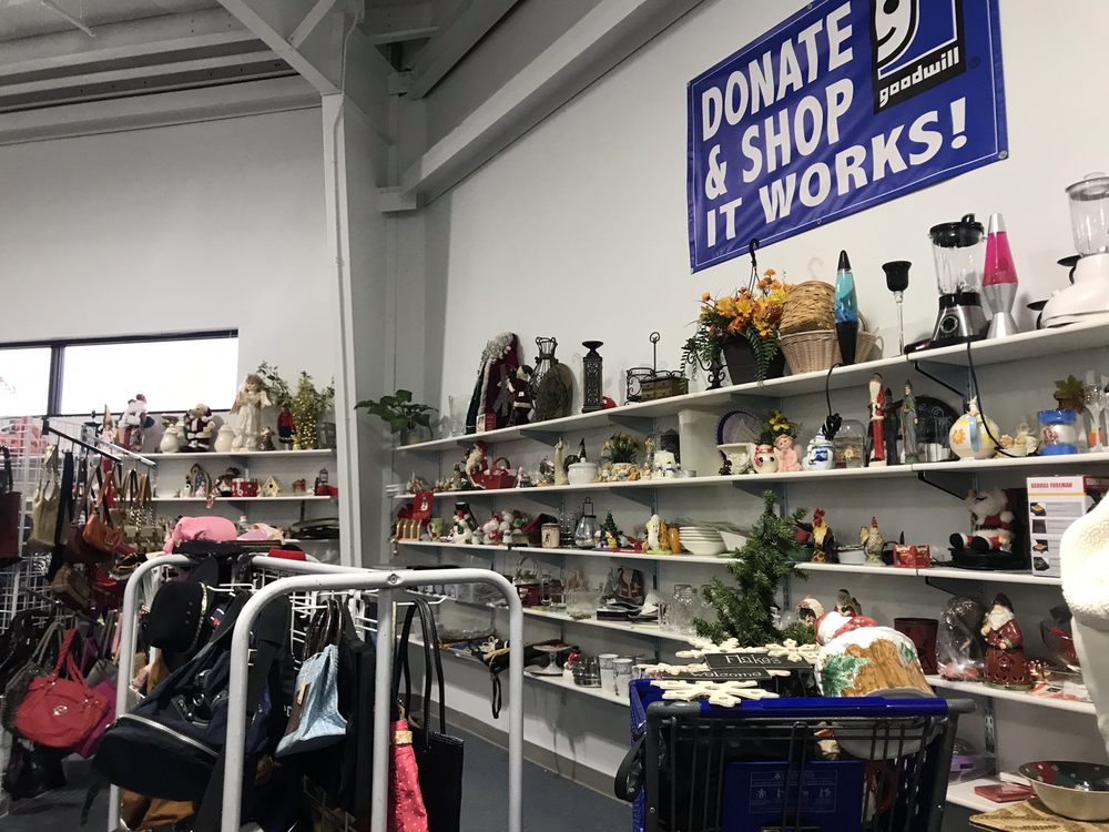 GOODWILL Updated August 2024 300 Enterprise Ct, Independence, Iowa