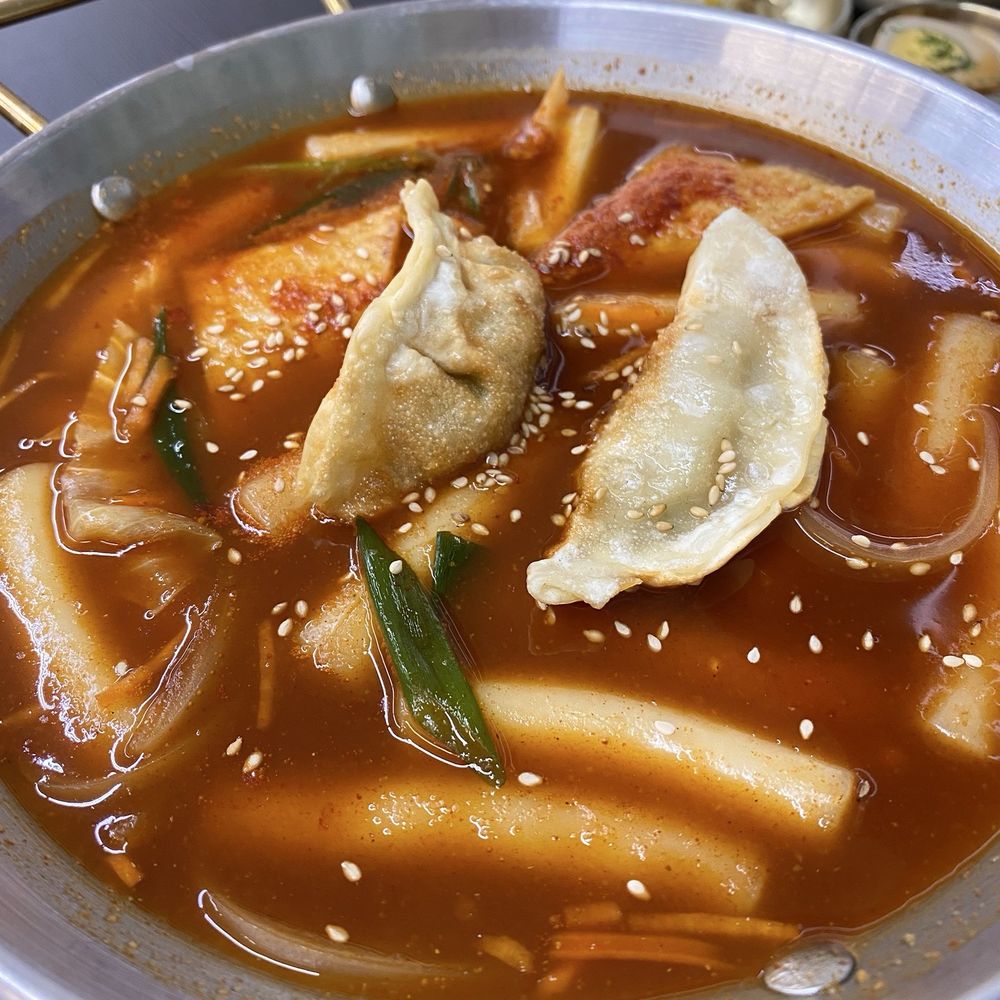 Guroott - Ttoekbokki soup, comes w/2 mandu dumplings & banchan - Korean Near Me - Orem, Utah Guroott - Ttoekbokki soup, comes w/2 mandu dumplings & banchan - Korean Near Me - Orem, Utah