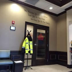 Dental Care of Bellevue - Waiting room