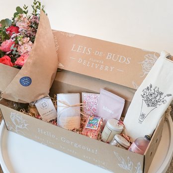 Leis de Buds - Gorgeous gift boxes! - Florists Near Me - Vancouver, British Columbia Leis de Buds - Gorgeous gift boxes! - Florists Near Me - Vancouver, British Columbia