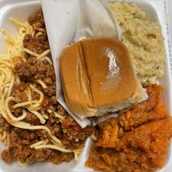 R&B Soul Food & Cajun Kitchen - Spaghetti, broccoli casserole, yams