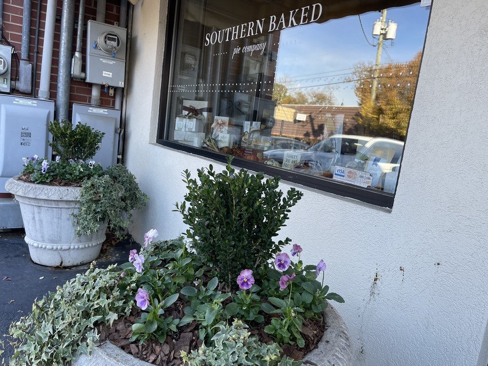 SOUTHERN BAKED PIE COMPANY Updated September 2024 20 Photos & 40