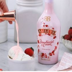 JJ's Liquor - The new Bailey's Strawberry