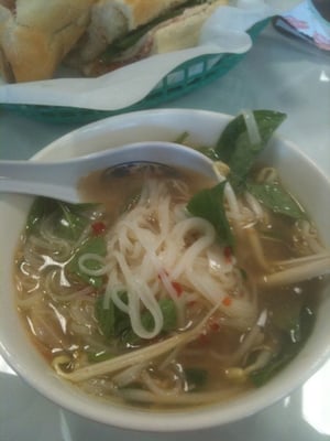 Pho Thanh Huong by null