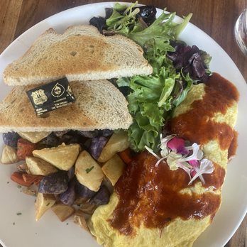Lapisara Eatery - Beef panang omelette - Breakfast & Brunch Near Me - San Francisco, California