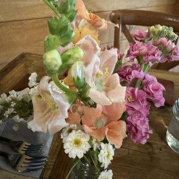 Wander at LongWoods - Table wildflowers - Desserts Near Me - Cumberland Center, Maine