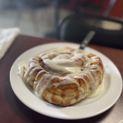 The Gem Eatery - Cinnamon Roll