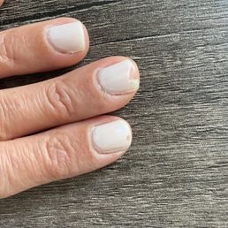 Chipped nails within 2 hours of appt!