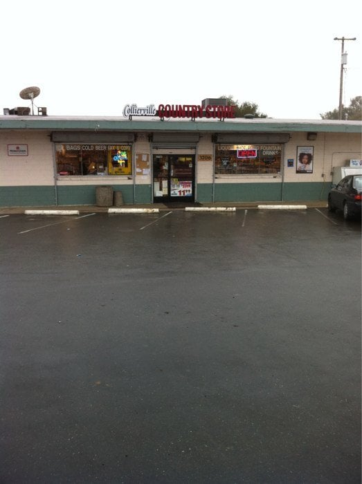 Collierville Country Store Logo